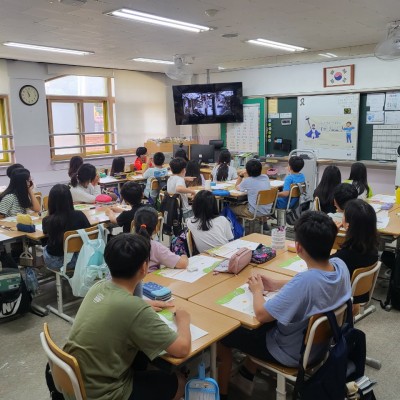 용인 효자초등학교 5학년 교실이 반짝반짝 깨끗해졌어...